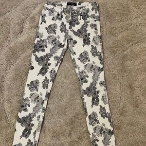 Guess Jeans, Skinny size 24